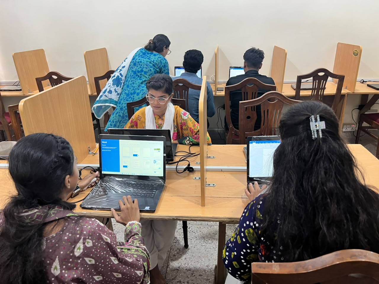 Computer Lab - Image 2